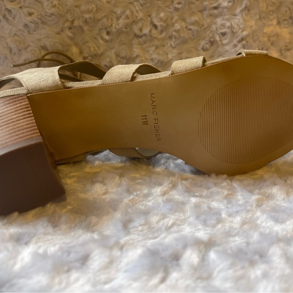 Marc Fisher Paradox Beige Suede Block Heels Sandals Gladiator Lace Up New 11W - Picture 6 of 6